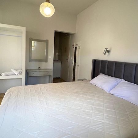 Konstantinos Apartments Tolón Exteriör bild