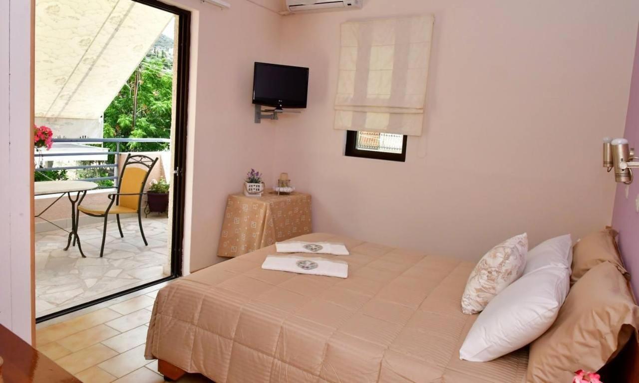 Konstantinos Apartments Tolón Exteriör bild